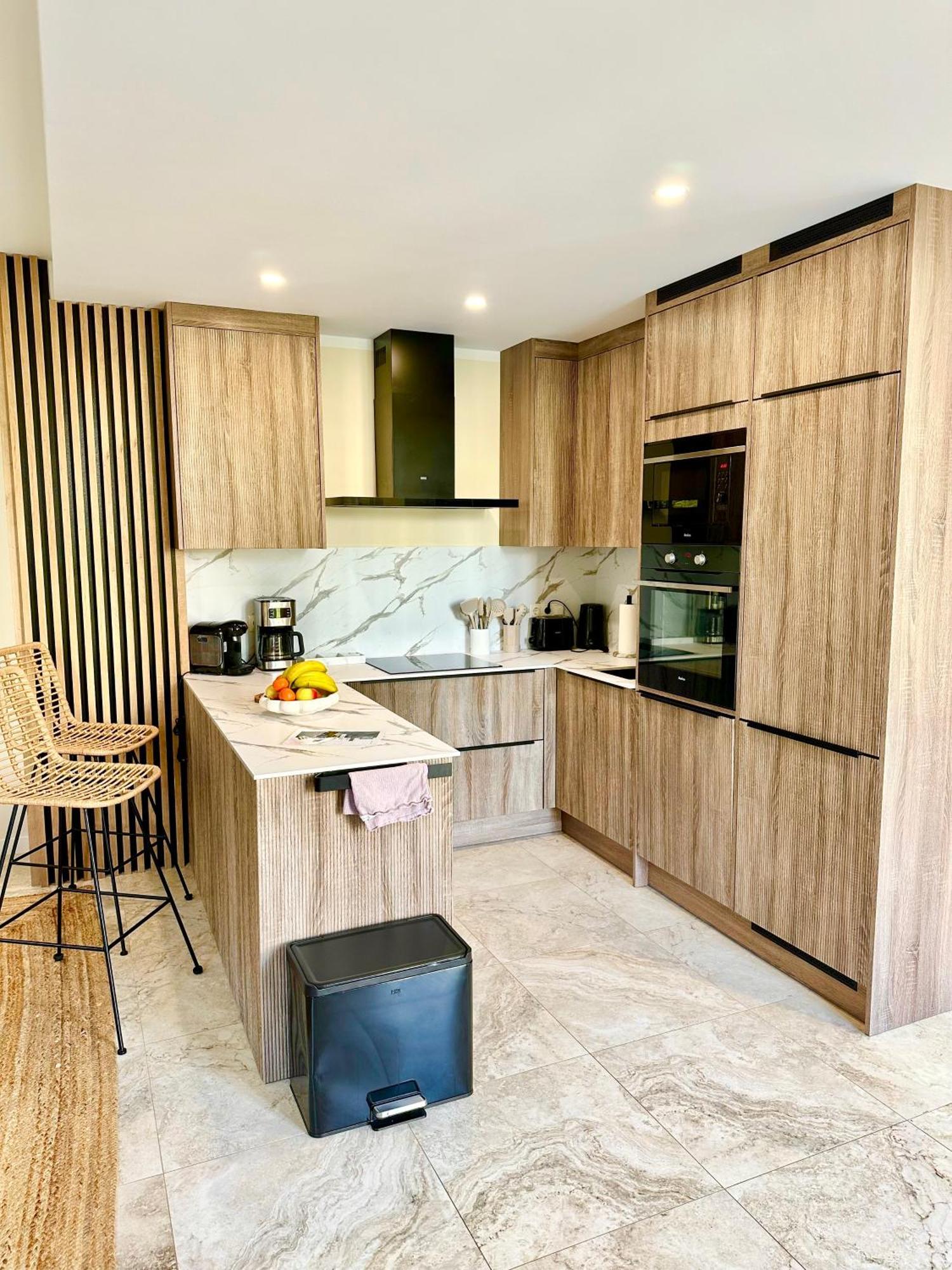 Sanierte 5 Zimmer Luxus Standard Apartment Auf 350Qm Hamburg Exterior foto