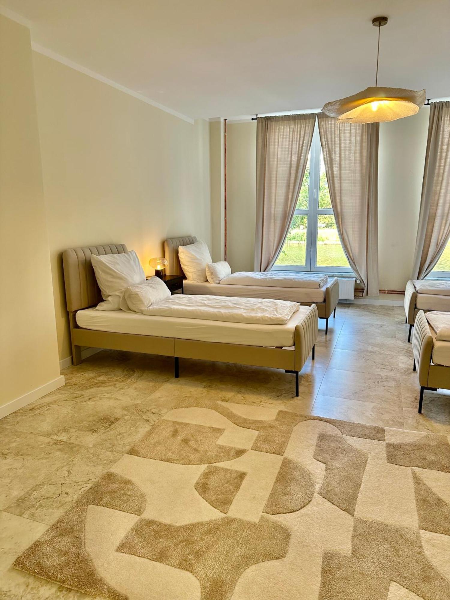 Sanierte 5 Zimmer Luxus Standard Apartment Auf 350Qm Hamburg Exterior foto